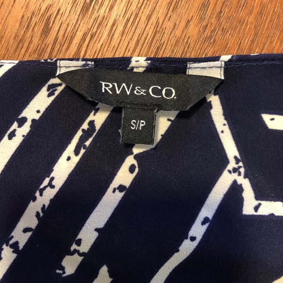 Navy top - Picture 4 of 4